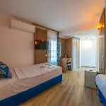 Halikarya & Restaurant Ξενοδοχείο *