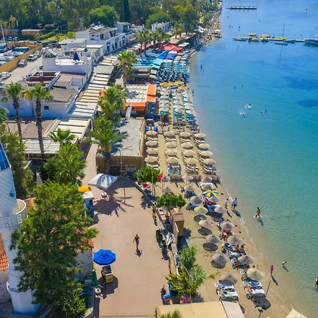 Halikarya & Restaurant
