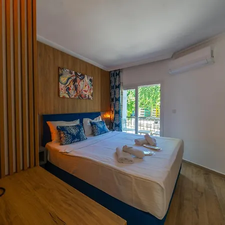 Halikarya & Restaurant Hotel