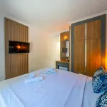 Hotel Halikarya & Restaurant
