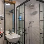 Halikarya & Restaurant Hotel *