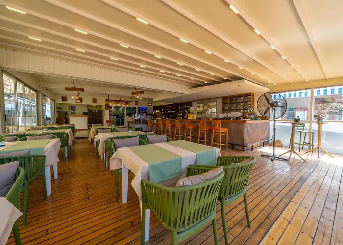 酒店 Halikarya & Restaurant